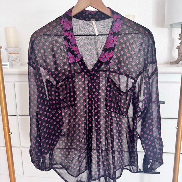 Free People Purple Black Easy Rider Floral
Paisley Button Up Blouse Size Small - Picture 4 of 16